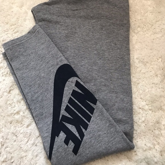 Nike Pants - Nike women’s tights